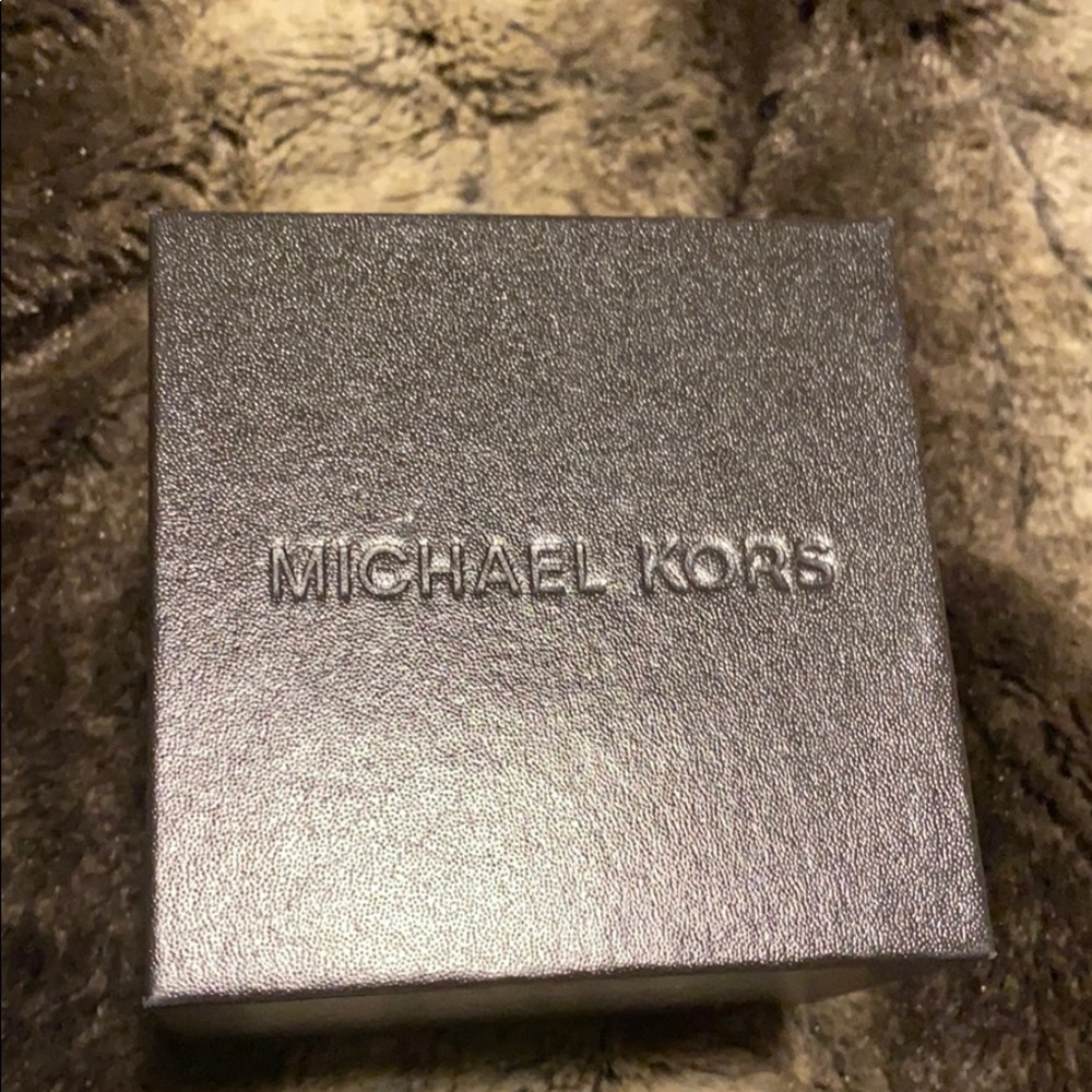 Michael Michael Kors watch box